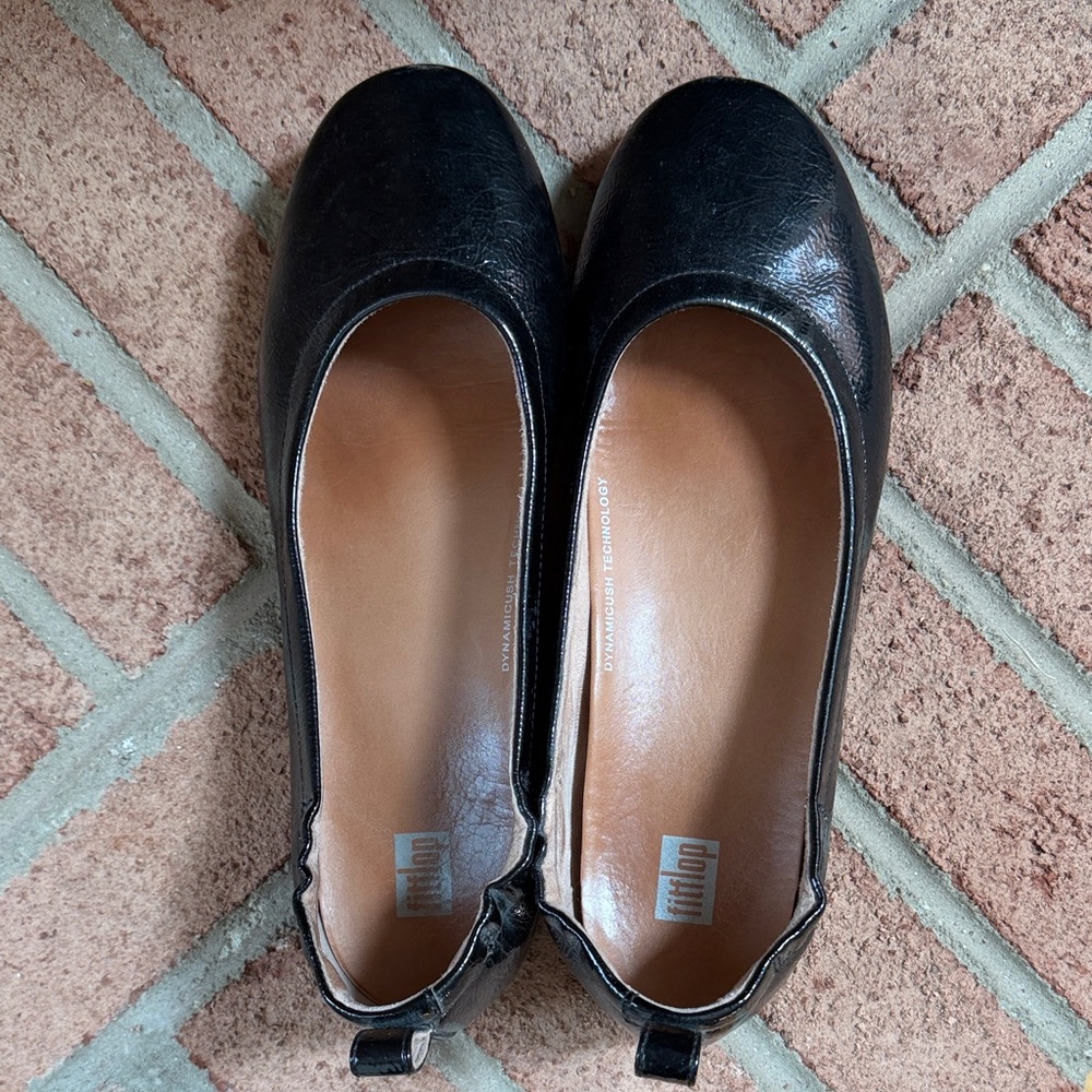 Fitflop Black Patent Ballet Flats with Cushioned Insole - Picture 8 of 10